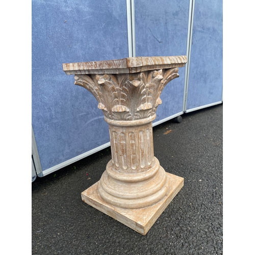 550 - Wooden column style plant stand