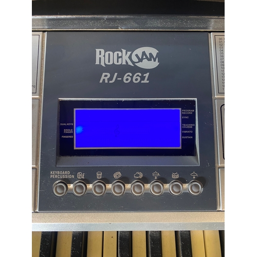 441 - Rock Jam RJ-661 electronic keyboard and stand