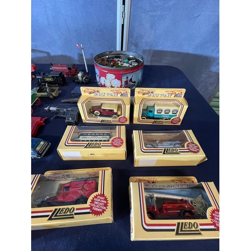 575 - A lot of miscellaneous Vintage toys including Corgi and days gone by cars and