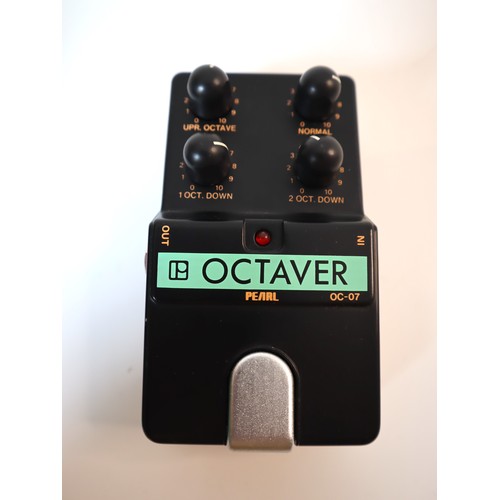 17 - Pearl Effector OC-07 Octaver Guitar Pedal