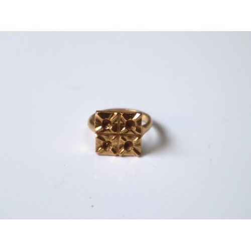 128 - Vintage 22ct Yellow Gold Square Signet Ring - 5.3g