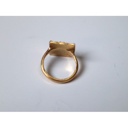 128 - Vintage 22ct Yellow Gold Square Signet Ring - 5.3g