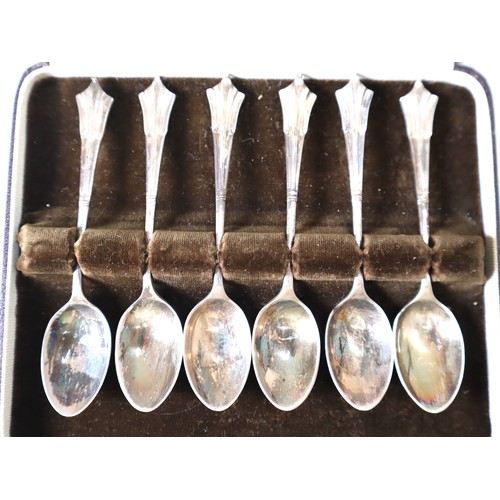 138 - Cased Sterling Silver Tea Spoons Sheffield 1940 Joseph Rodgers & Sons - 73g