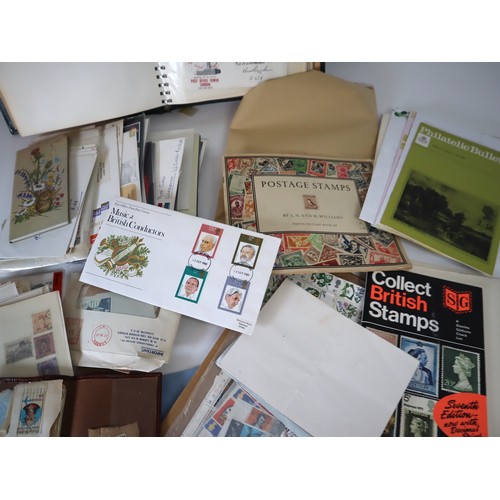 155 - Collection of 20th century stamps mainly Great Britain plus World Stamps including stamp collecting ... 