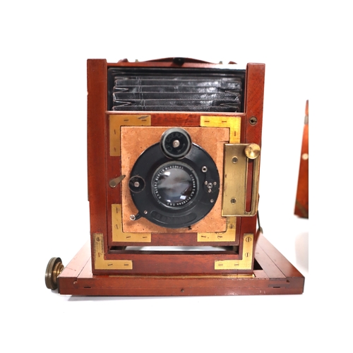 180 - Antique Field Camera with C.P Goerz Dogmar f 6.3 165mm lens, Taylor Taylor Hobson 8.5 x 6.5 inches b... 