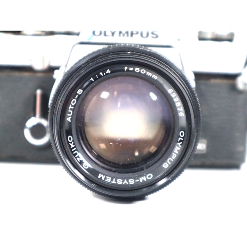 190 - Olympus OM-1 MD 35mm SLR Camera with Olympus Zuiko Auto-S f1.4 50mm lens