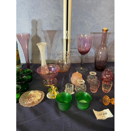 638 - A quantity of miscellaneous glasswares including candle holders, vases and trinkets