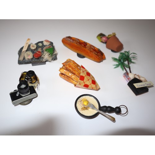 225 - A group of vintage 1980's Woo & Locke Fridge Magnets Fake Food, Camera + others