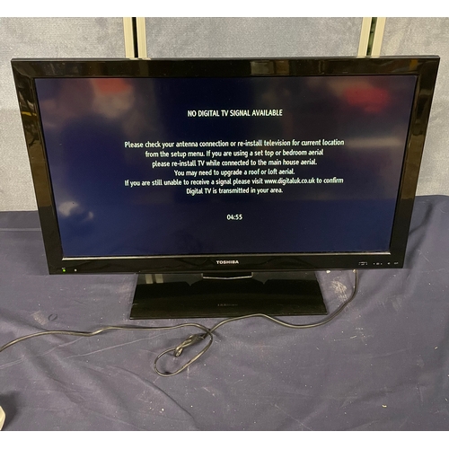 745 - Toshiba LCD colour TV