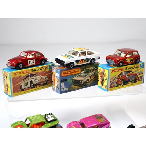 90 - Lesney Matchbox Superfast - 15d - Volkswagen 1300 Saloon - Metallic Red, 9f - Ford Escort RS2000 - W... 