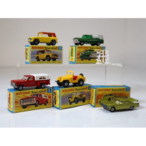 95 - Lesney Matchbox Superfast - 18e - Field Car - Light Yellow (Brown Roof), 50c - Ford Kennel truck - M... 