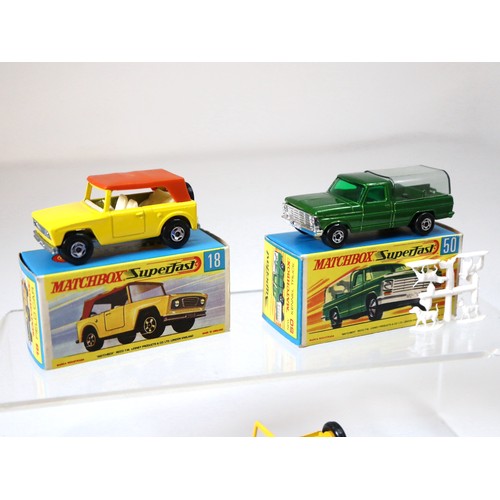 95 - Lesney Matchbox Superfast - 18e - Field Car - Light Yellow (Brown Roof), 50c - Ford Kennel truck - M... 