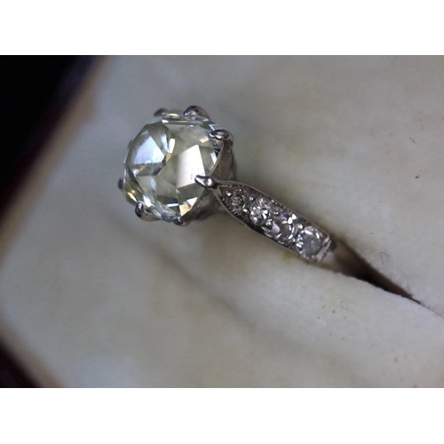 133 - Antique 18ct White Gold Square Cut Diamond Ring approximately 1.0-1.1ct Colour L Top Light Cape in C... 