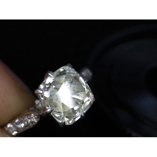 133 - Antique 18ct White Gold Square Cut Diamond Ring approximately 1.0-1.1ct Colour L Top Light Cape in C... 