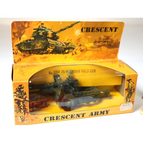 212 - Crescent Toys Army No. 1250 25-Pounder Field Gun boxed, Corgi Toys take of wheels in blister (opened... 