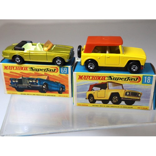 216 - Lesney Matchbox Superfast - 69c - Rolls Royce Silver Shadow - Lime Gold/Black Base, 18e - Field Car ... 