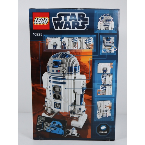 17 - LEGO Star Wars - 10225 R2-D2 - Sealed Box / Unused