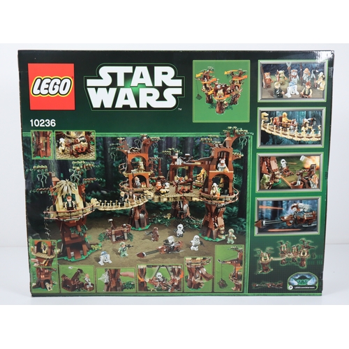 24 - LEGO Star Wars - 10236 Ewok Village - Sealed Box / Unused