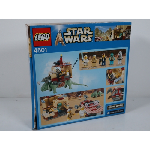 31 - LEGO Star Wars - 4501 Mos Eisley Cantina - Open Box / Complete with instructions & Minifgures