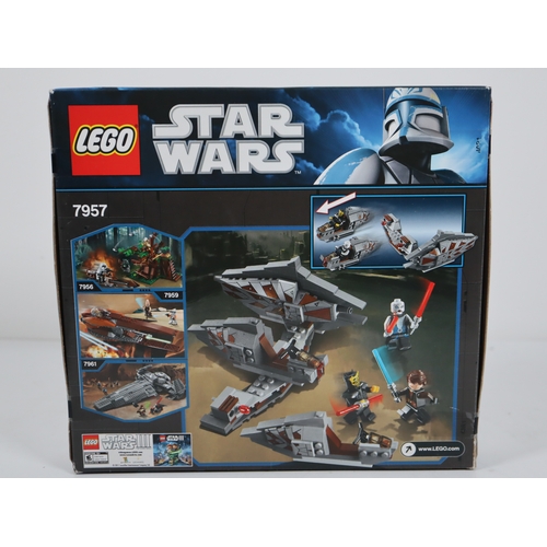 41 - LEGO Star Wars - 7957 Sith Nightspeeder - Sealed Box / Unused