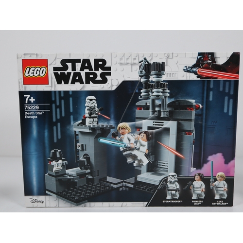 49 - LEGO Star Wars - 75229 Death Star Escape, Elite Praetorian Guard Battle Pack, Inferno Squad Battle P... 