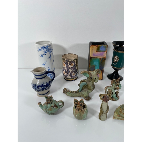 306 - Small collectable ceramics including vases and trinkets