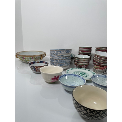 307 - Large quantity of ceramic plates and bowls