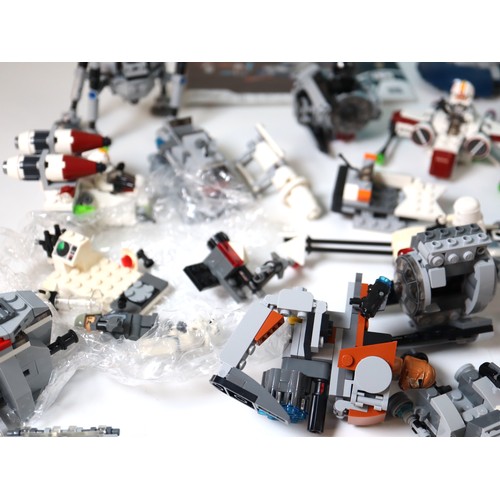 83 - LEGO Star Wars - A group of various loose built micro build sets + minifigures