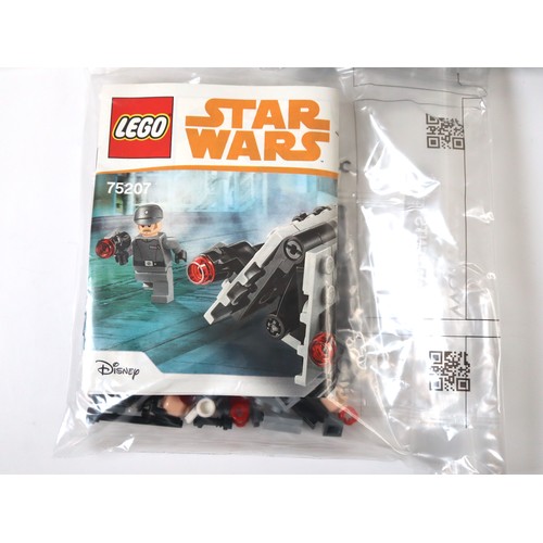 92 - LEGO Star Wars - 75207 Imperial Patrol Battle Pack,  75209 Hans Solo Landspeeder, 75176 Resistance T... 