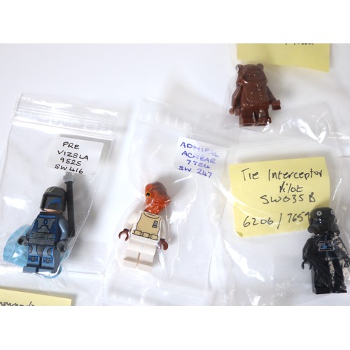 70 - LEGO Star Wars - A group of various minifigures