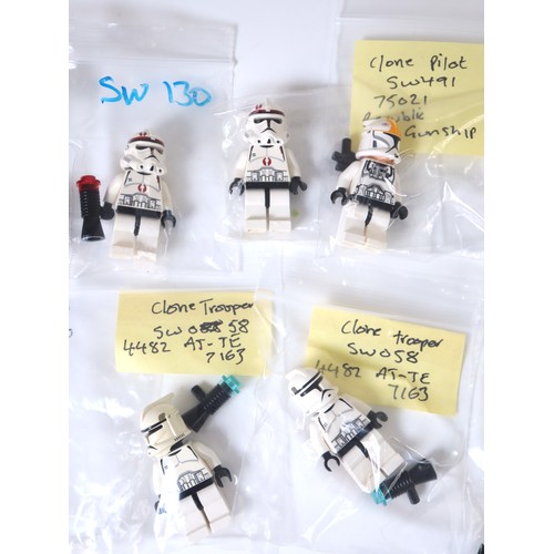 73 - LEGO Star Wars - A group of Clone Trooper Minifigures