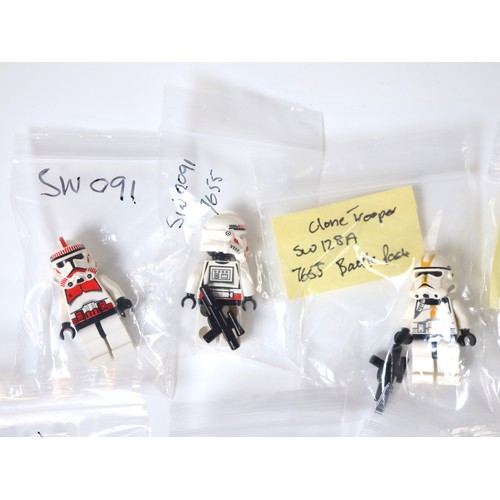 75 - LEGO Star Wars - A group of Clone Trooper Minifigures