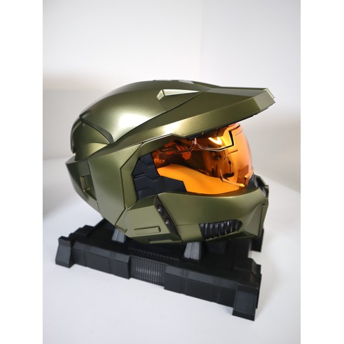 114 - Halo 3 Xbox 360 Legendary Edition Fully Scultpured Spartan Helmet in Box