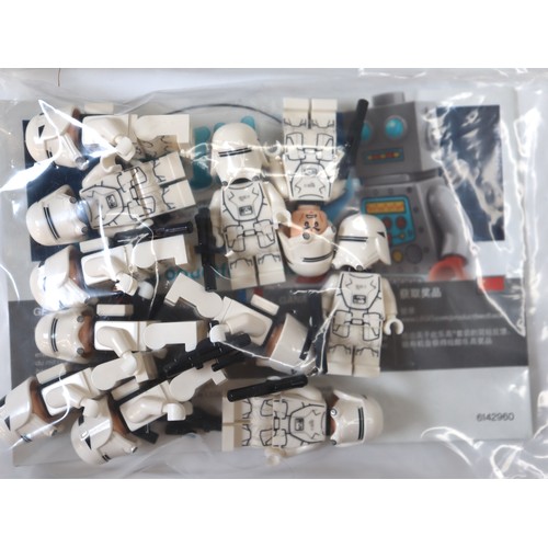 198 - LEGO Star Wars - 75126 MicroFighters First Order Snowspeeder, 75132  First Order Battle Pack, 75164 ... 