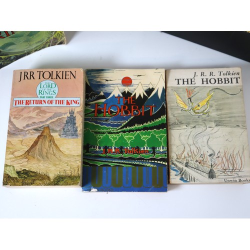 12 - Lord of The Rings Cassette Box Set Tapes in 13 episodes by Brian Sibley 1987, plus paperback sof The... 