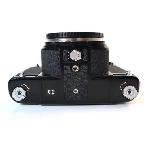 28 - Pentax 67 TTL Pentaprism Finder Medium Format Camera Body Only + BOX
