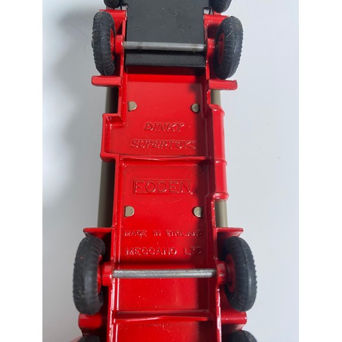 17 - Dinky Toys 504 - Foden 14-ton tanker