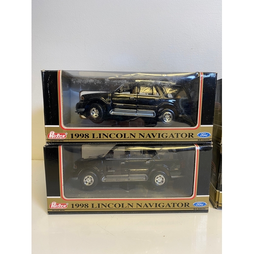 301 - Four Redbox 1998 Ford Lincoln Navigator No.68029 and Two Ford Explorer no.68008 Die-cast models In b... 