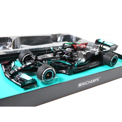 11 - Lewis Hamilton Mercedes-AMG Petronas Formula One Team W12 E Performance Brazilian GP 2021 1:18 Scale... 