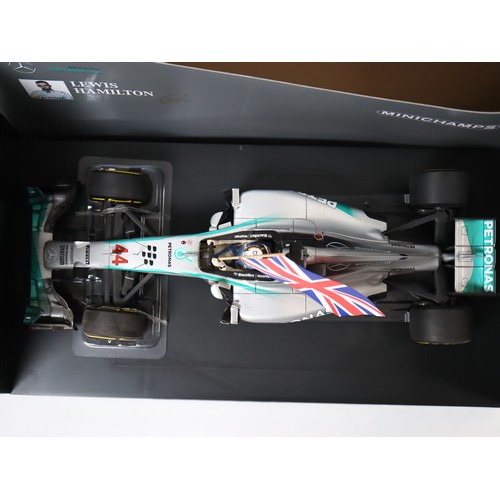 39 - Lewis Hamilton Mercedes AMG Petronas F1 Team F1W05 Hybrid - Winner Abu Dhabi GP 2014 World Champion ... 