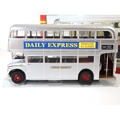 70 - Sun Star 1:24 Scale Routemaster London Transport RM664-WLT664 The Silver Lady Limited Edition 1433/2... 