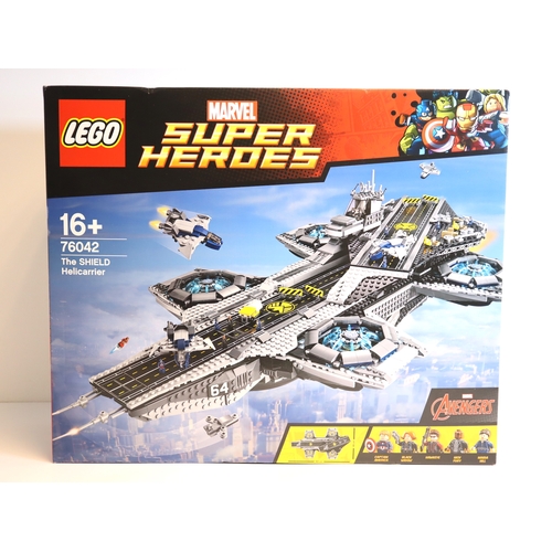 100 - LEGO - Marvel Super Heroes 76042 The SHEILD Helicarrier