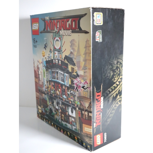 102 - LEGO - The Ninjago Movie 70620 Ninjago City