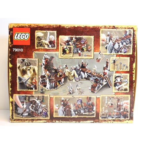 107 - LEGO - The Hobbit 79010 The Goblin King Battle