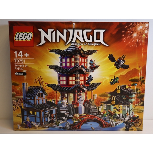 111 - LEGO - Ninjago Masters of Spinjitzu 70751 Temple of Airjitzu