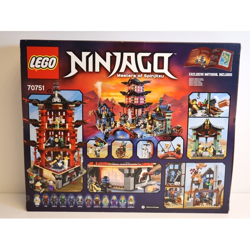 111 - LEGO - Ninjago Masters of Spinjitzu 70751 Temple of Airjitzu