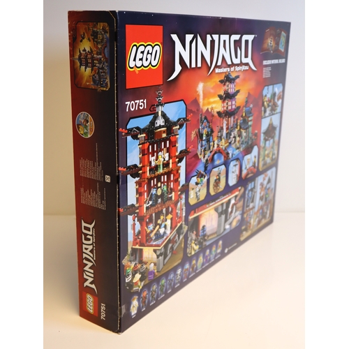 111 - LEGO - Ninjago Masters of Spinjitzu 70751 Temple of Airjitzu