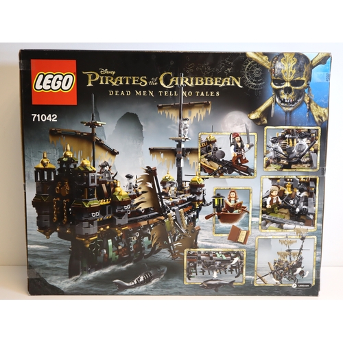 112 - LEGO - The Pirates of the Caribbean Dead Men Tell No Tales 71042 Silent Mary