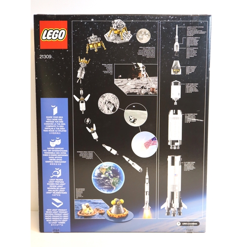 116 - LEGO - Ideas NASA Apollo Saturn V 21309