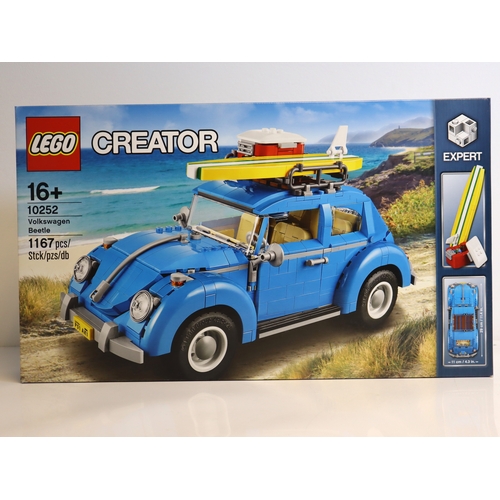 126 - LEGO - Creator 10252 Volkswagen Beetle